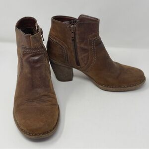 Clarks Artisan Carleta Paris Brown Leather Ankle Boots Side Zip Heel Women's 7 M